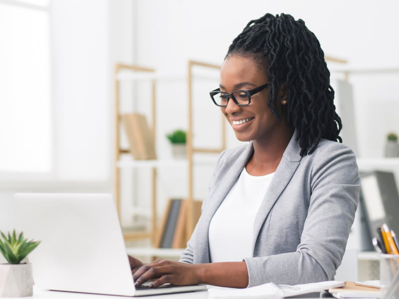 Employee using spend management software